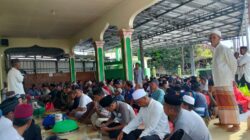 Warga Air Aceng Lestarikan Tradisi Ruwahan, Masjid Al-Ikhlas Dipadati Jamaah Doakan Leluhur